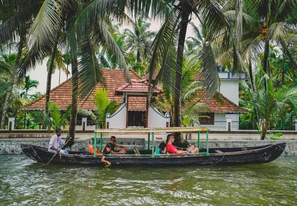 Cocozone Stays Alappuzha Esterno foto
