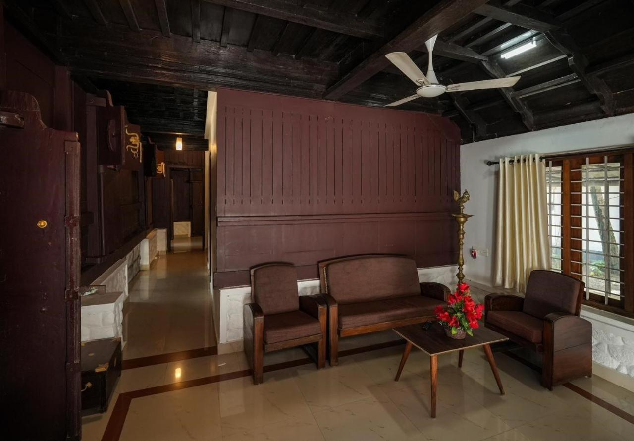 Cocozone Stays Alappuzha Esterno foto