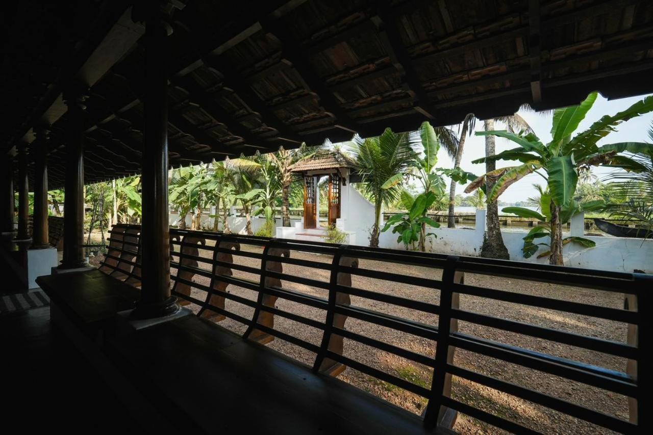 Cocozone Stays Alappuzha Esterno foto